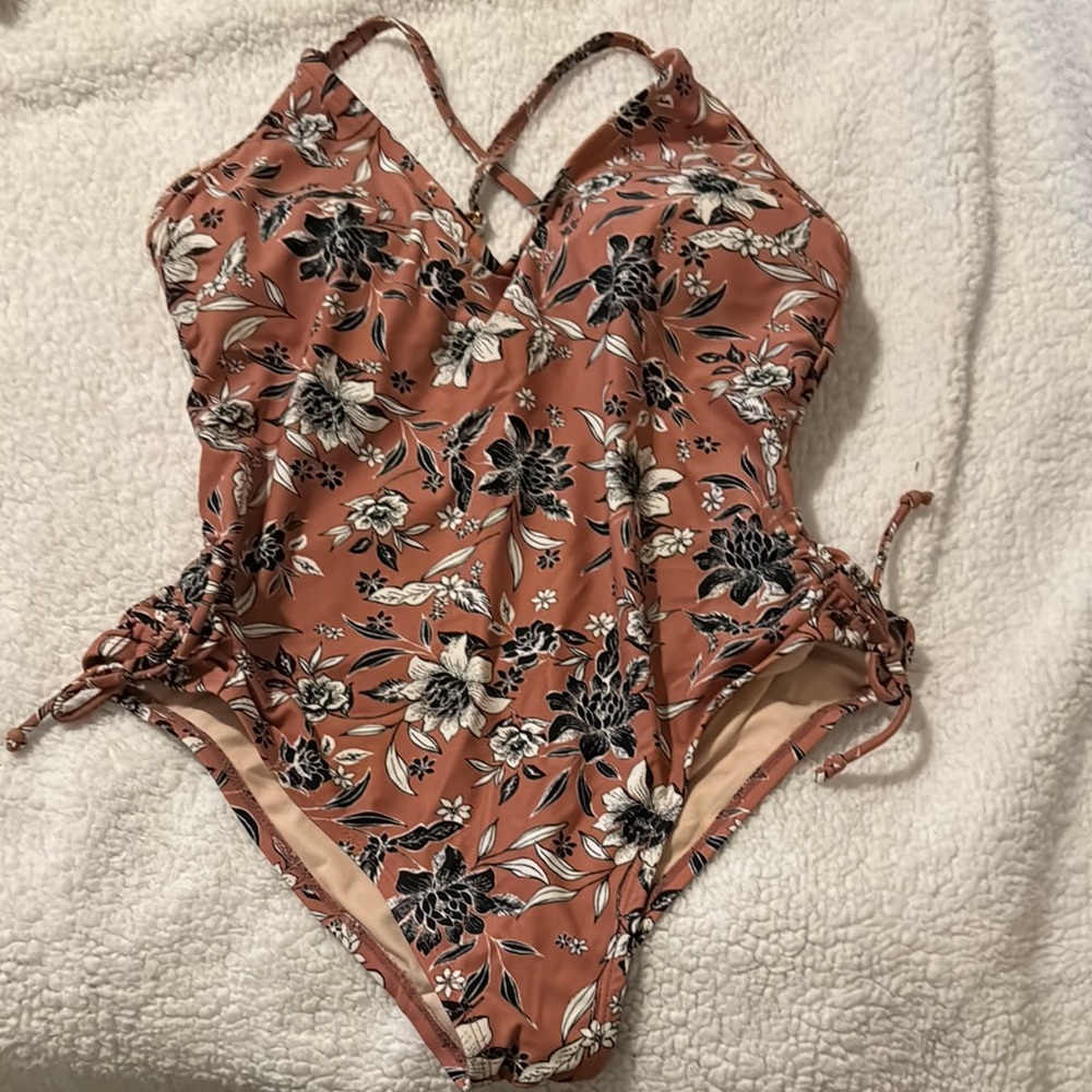 Kona Sol Floral One Piece Swimsuit - Rust and Black